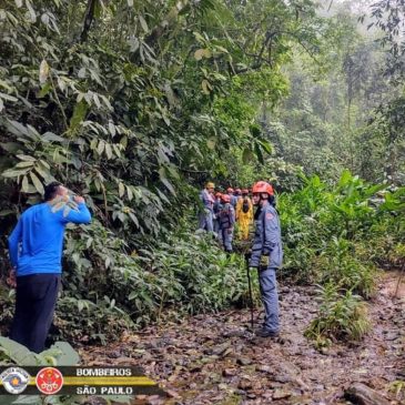 Corpo de Bombeiros resgata 13 pessoas perdidas em trilha de Paranapiacaba