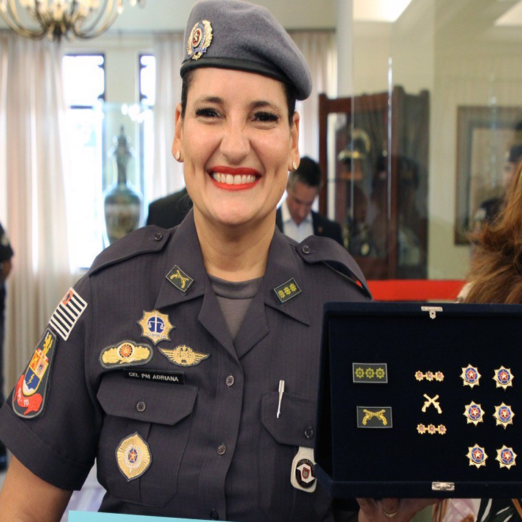 PMESP entrega insígnias para novos coronéis dentre eles uma mulher Adepom